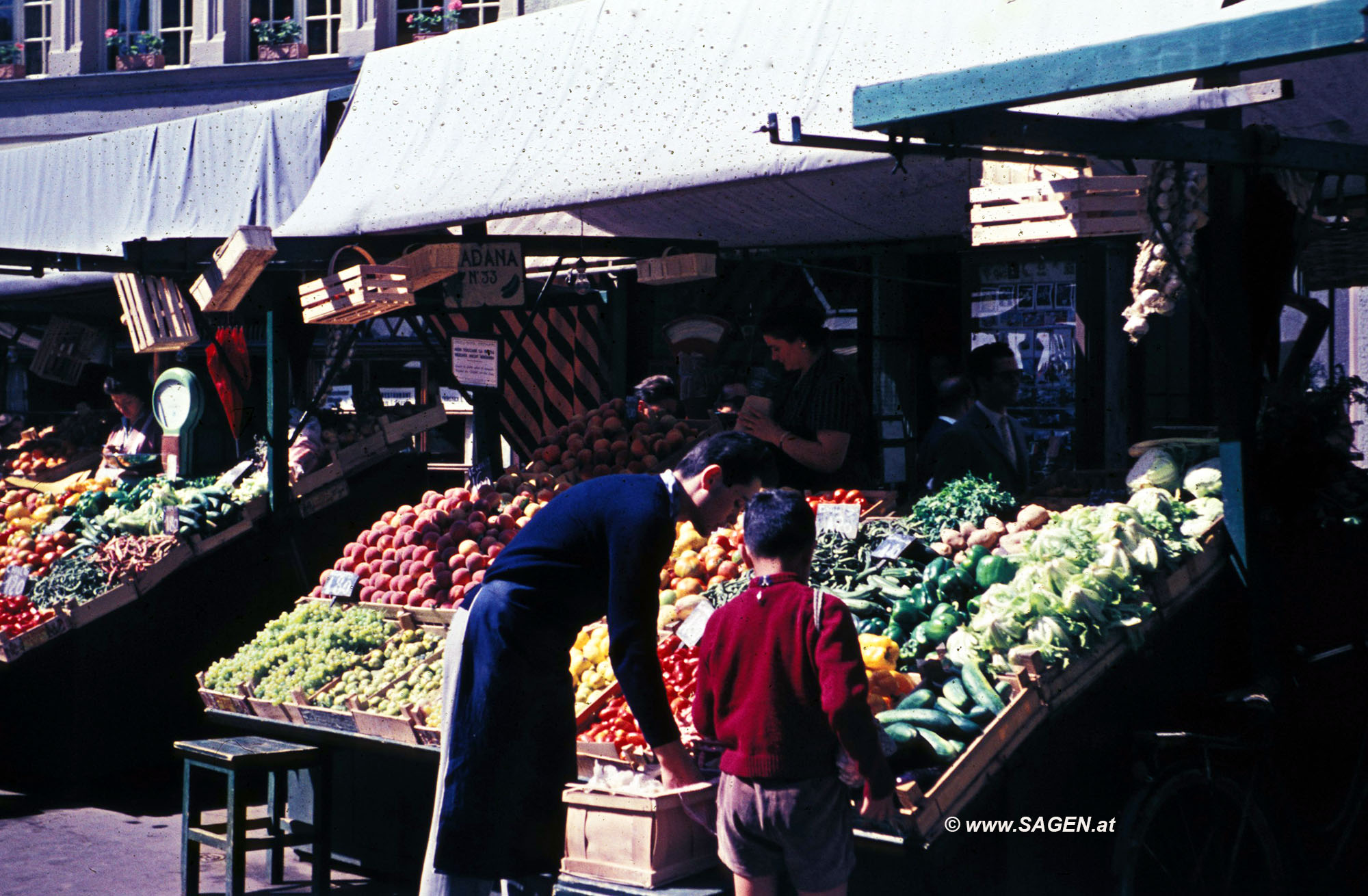 Bozen Obstmarkt um 1970