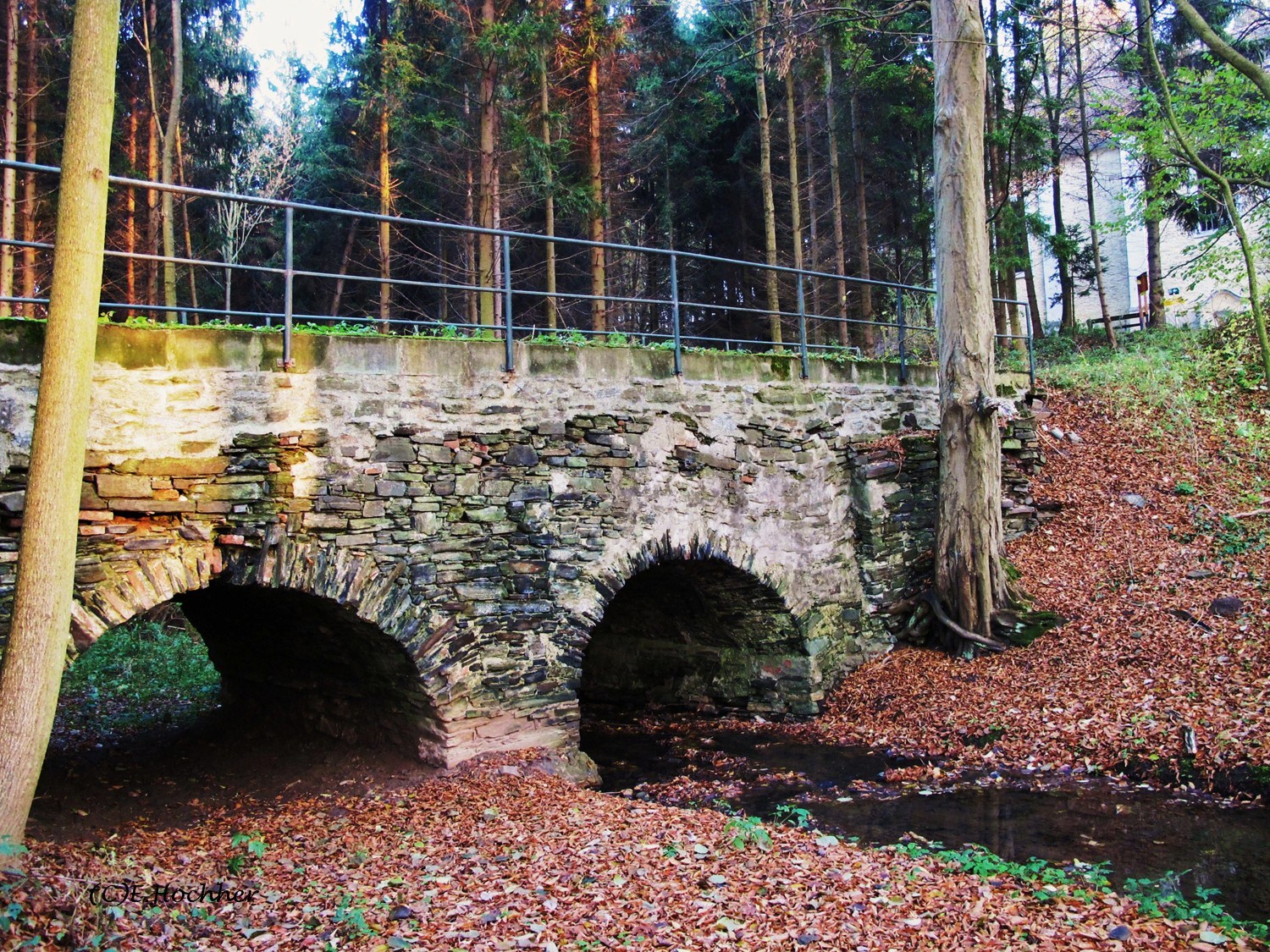 Brücke über den Bründl-Bach