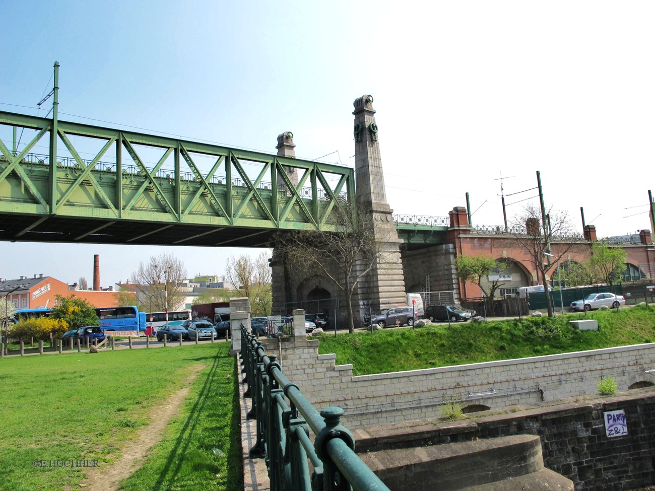 Brücke über die Zeile