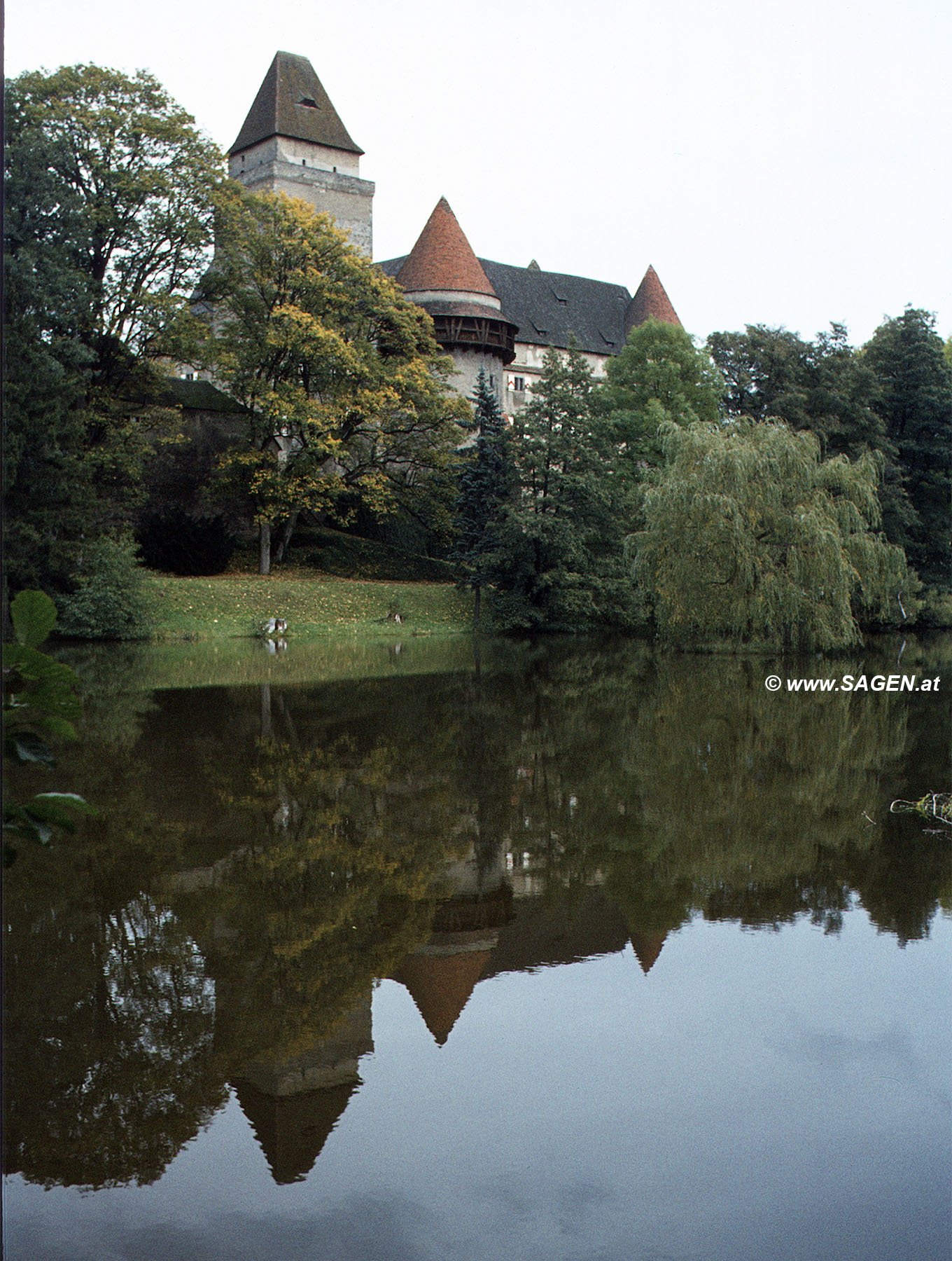 Burg Heidenreichstein