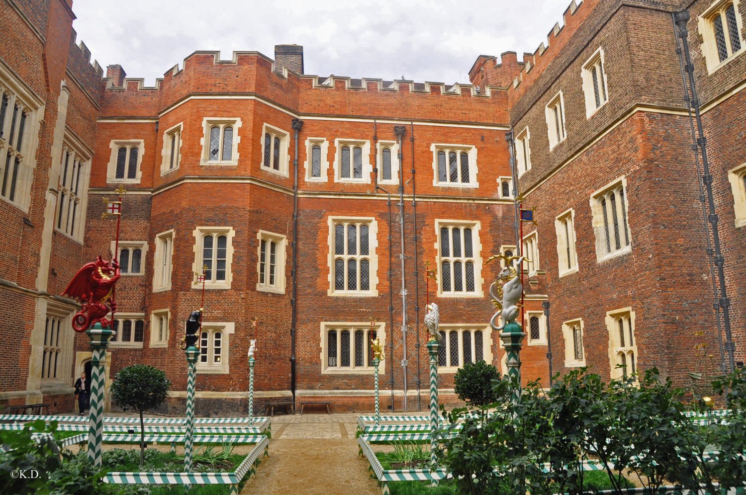 Chapel Court in Hampton Court Palace (London)
