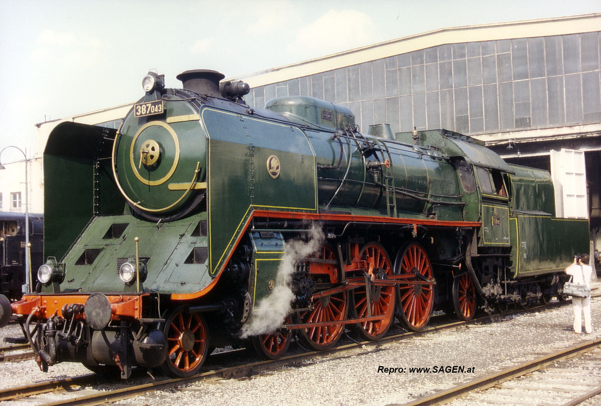 Dampflokomotive 387.043