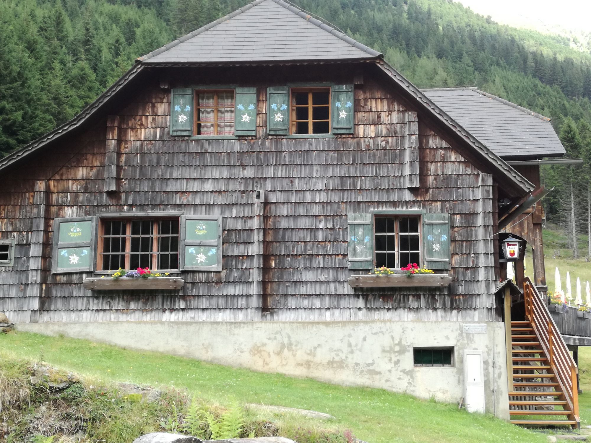 Das Alpen Gasthaus Kreuzer Hütte am Sölkpass