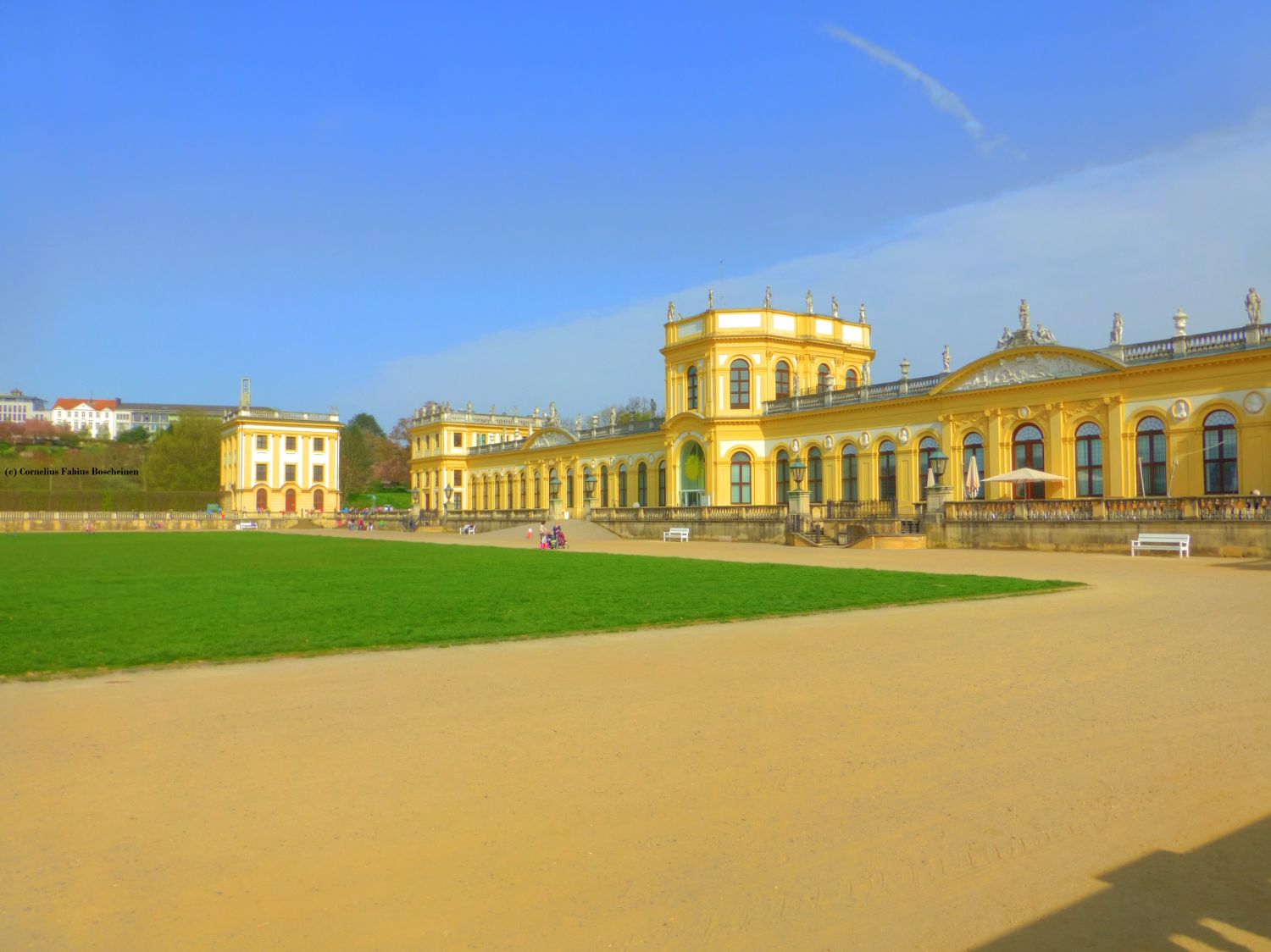 Das Orangerieschloss in Kassel am Park Karlsaue