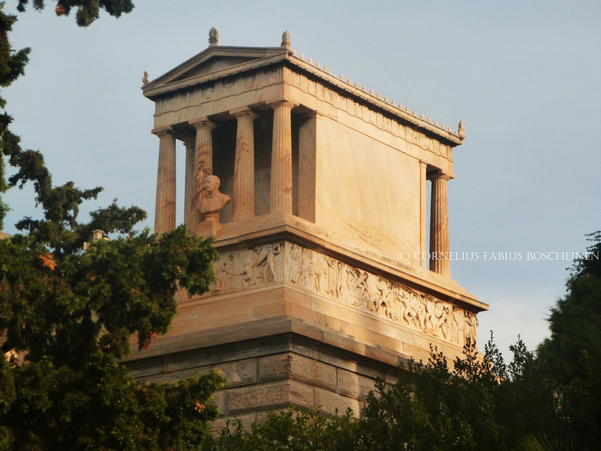 Das Schliemann Mausoleum in Athen. Erster Athener Friedhof