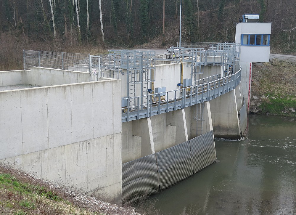 Das Verschluss- und Hochwasserschutzpumpwerk an der Fischa