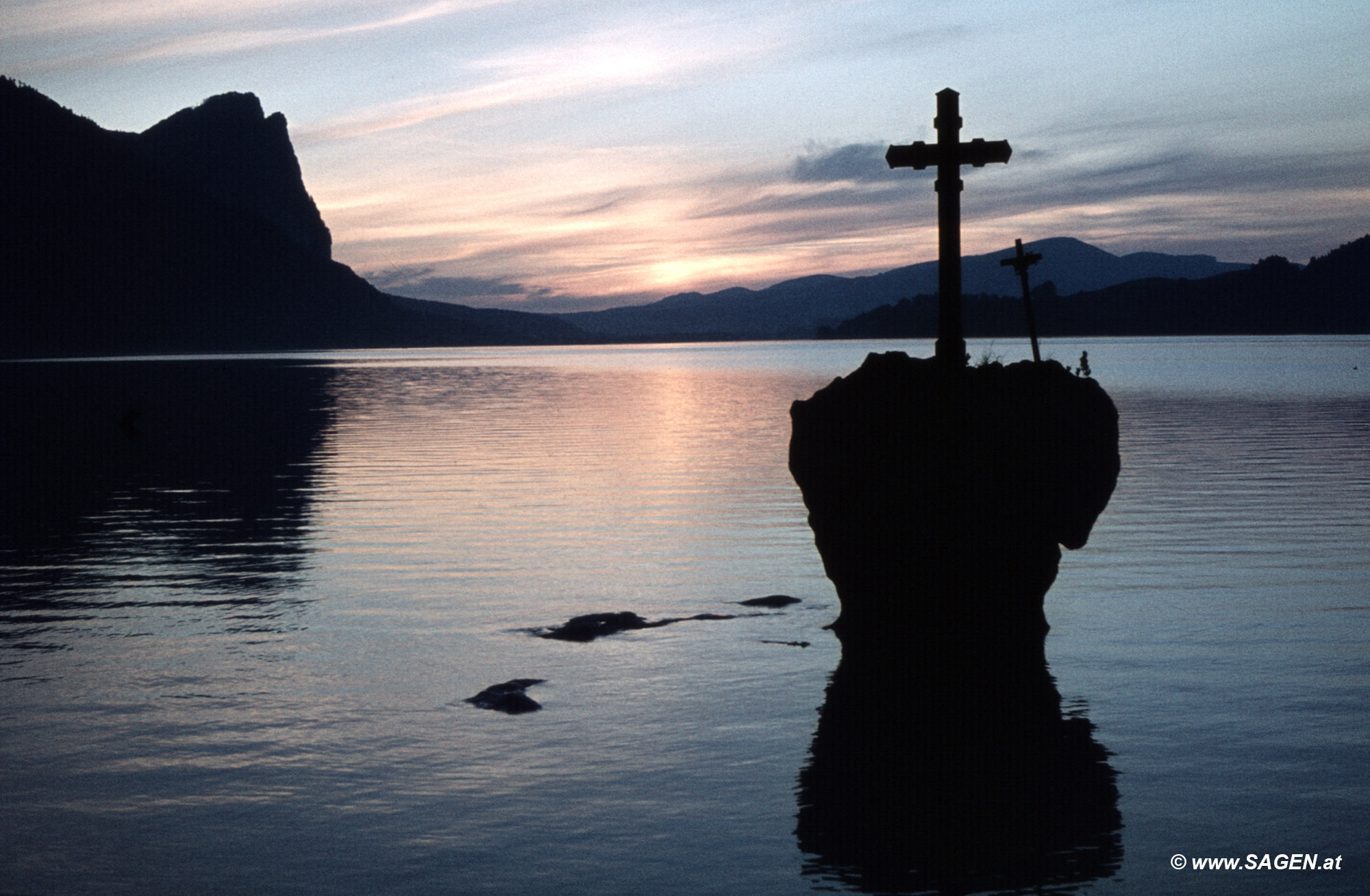 Der Kreuzstein am Mondsee