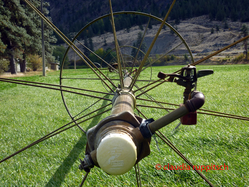 Detail Bewässerungssystem im Similkameen Valley, Kanada