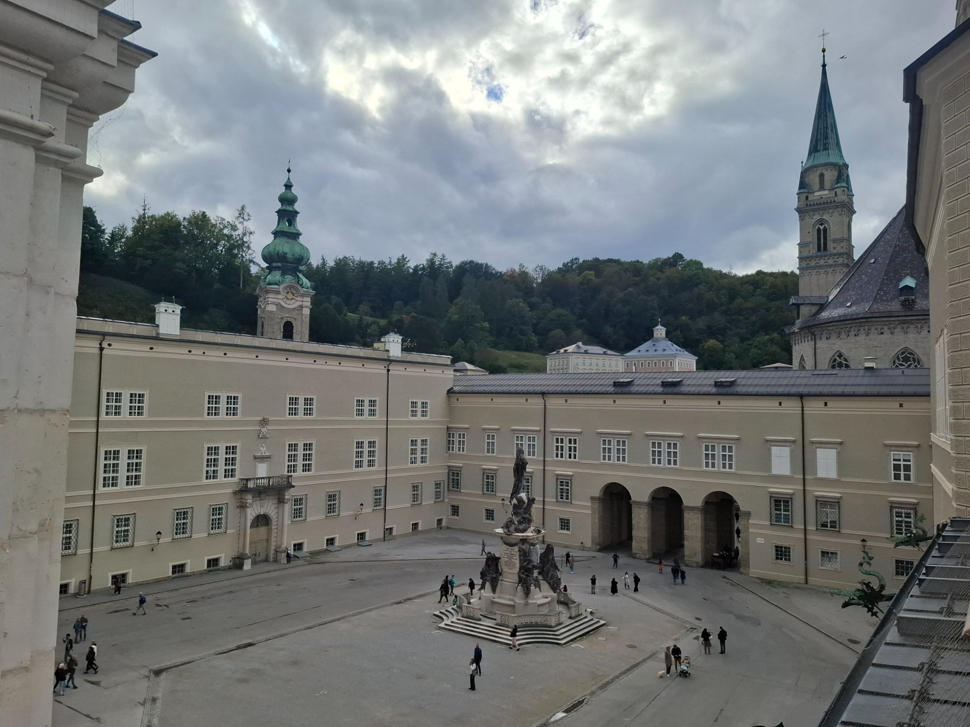 Domplatz Salzburg