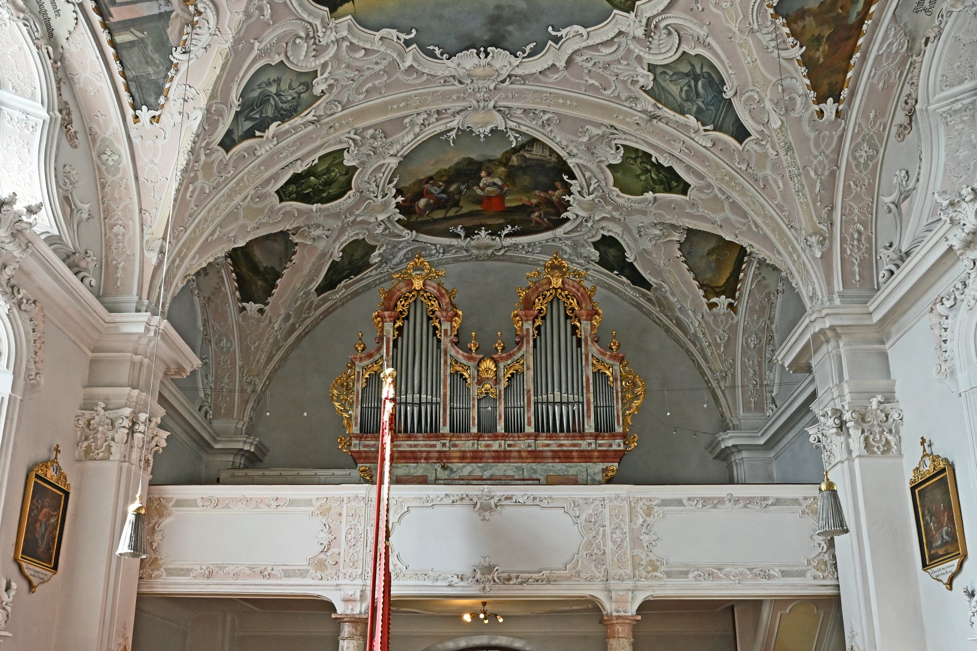 Eben, Kirche