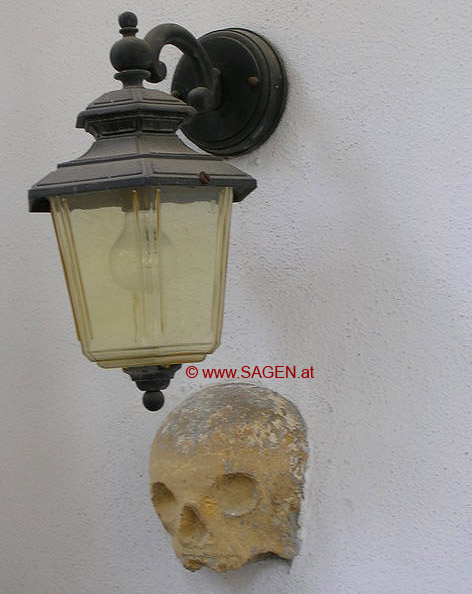 Eingang Beinhaus