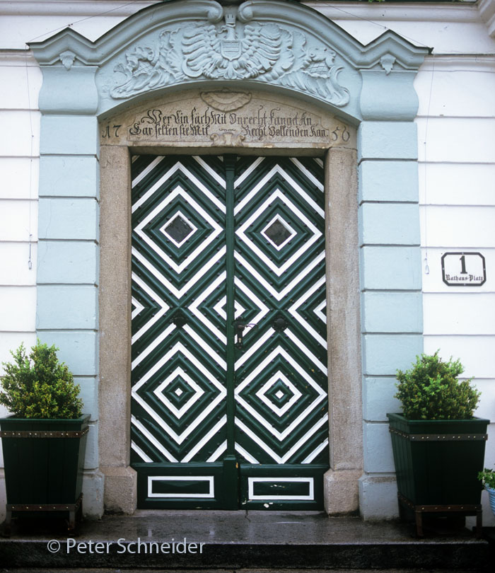 Eingangsportal im Rathaus von Gmunden