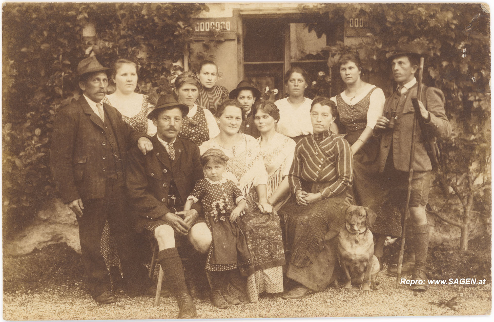 Familienporträt Hinterstoder 1917, Josef Angerhofer