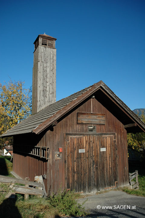 Feuerwehrhaus aus Holz