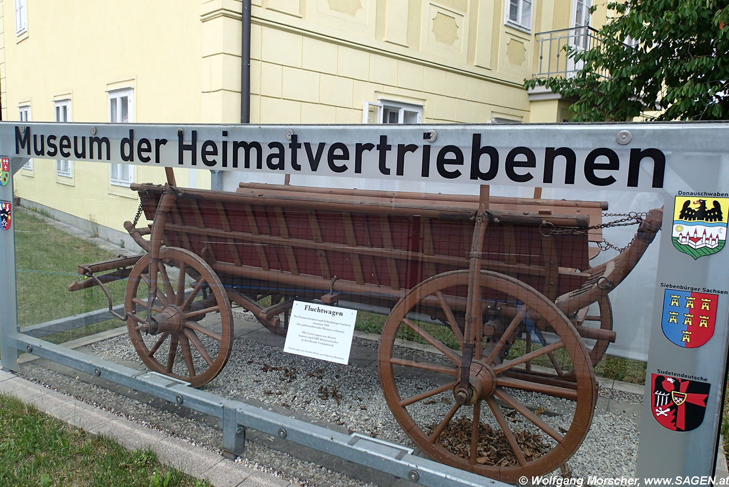 Fluchtwagen - Museum der Heimatvertriebenen Vöcklabruck