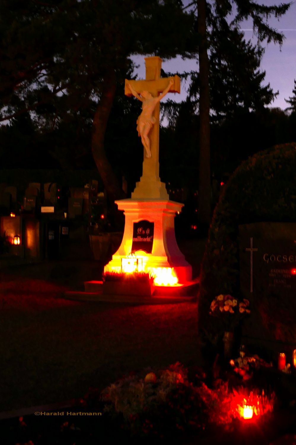 Friedhofskreuz