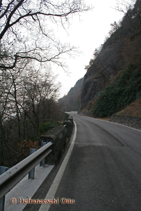 Gampenstrasse zwischen Völlan und Tisens