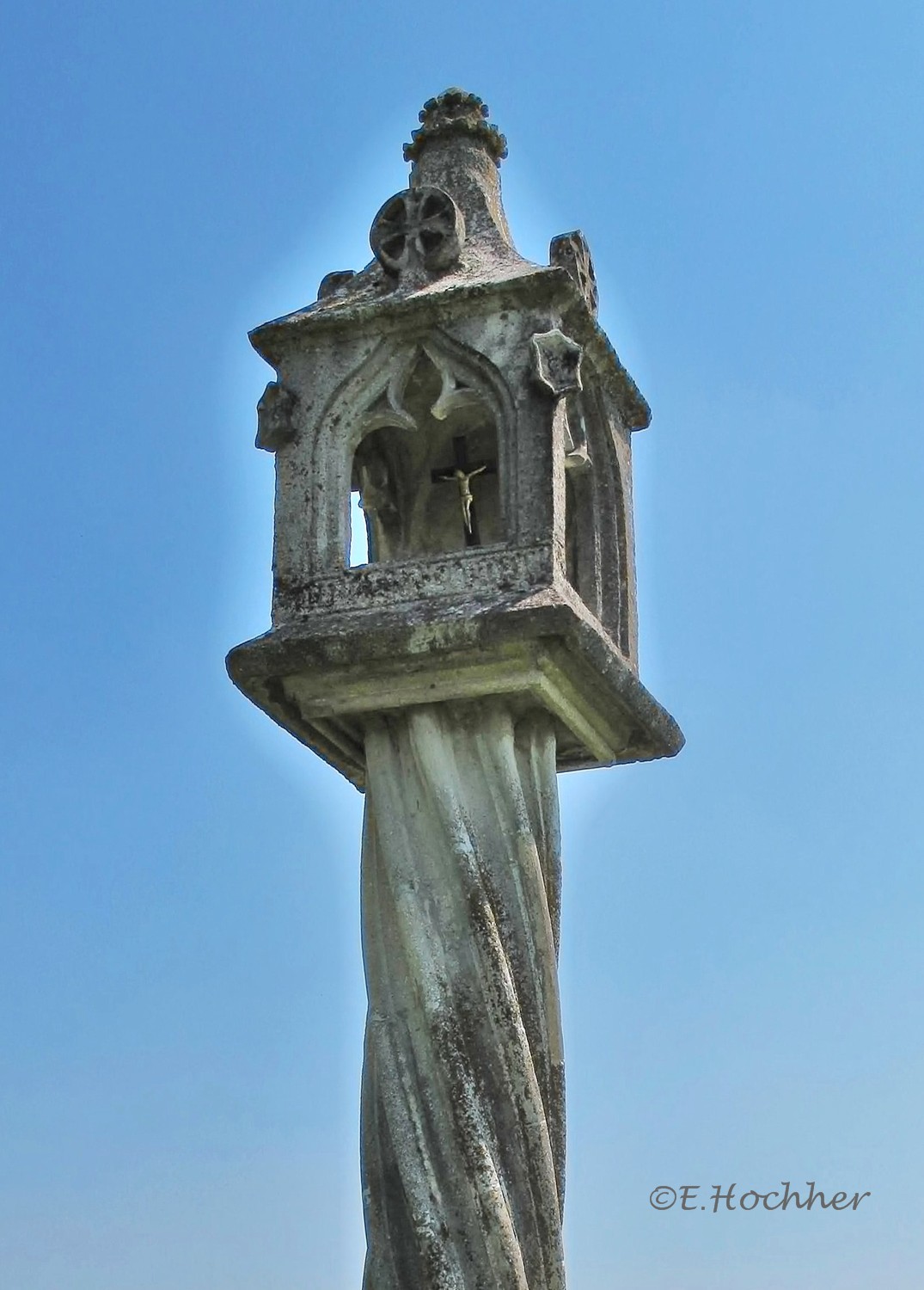Gedrehtes Kreuz