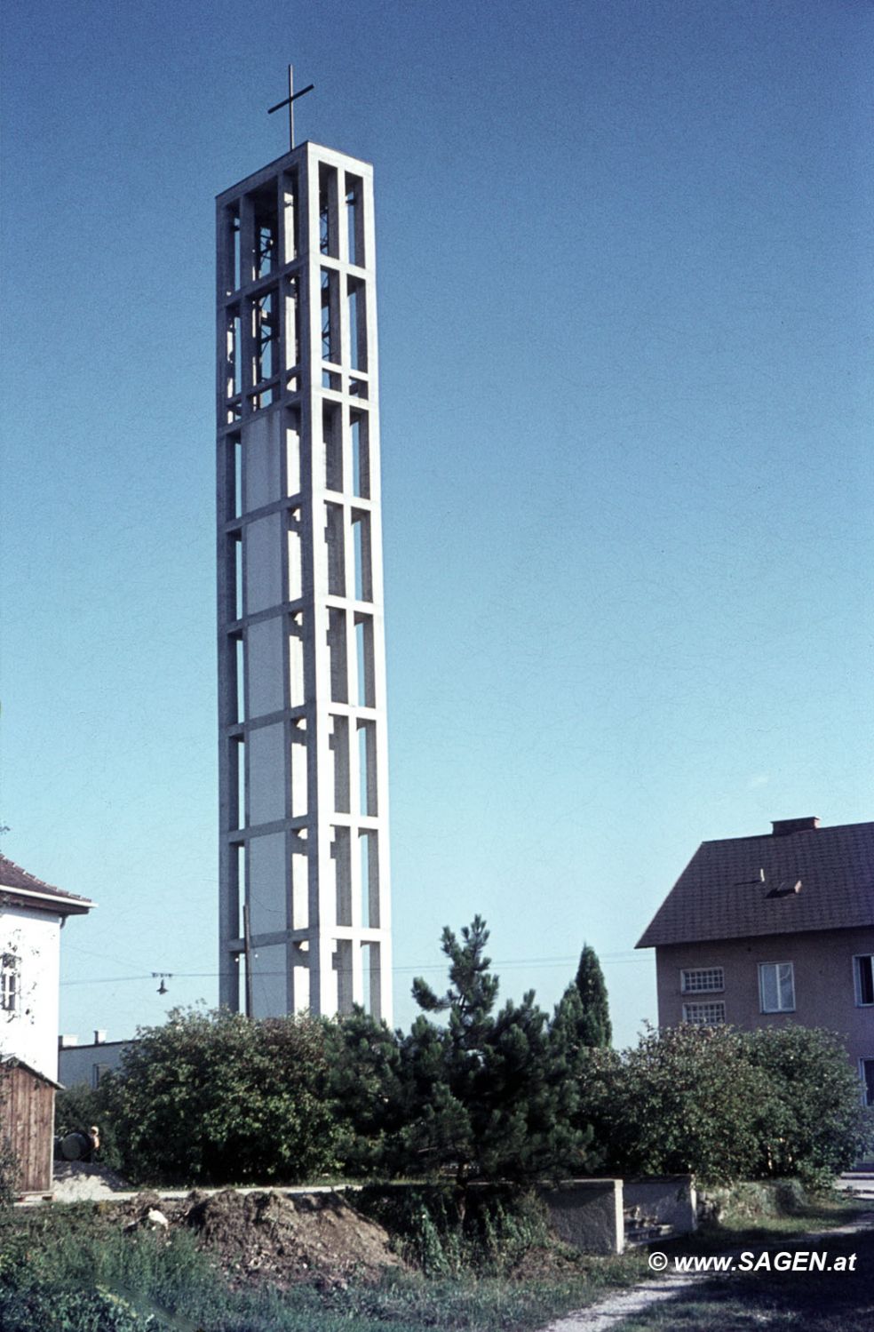Glockenturm Pfarrkirche Keferfeld Linz