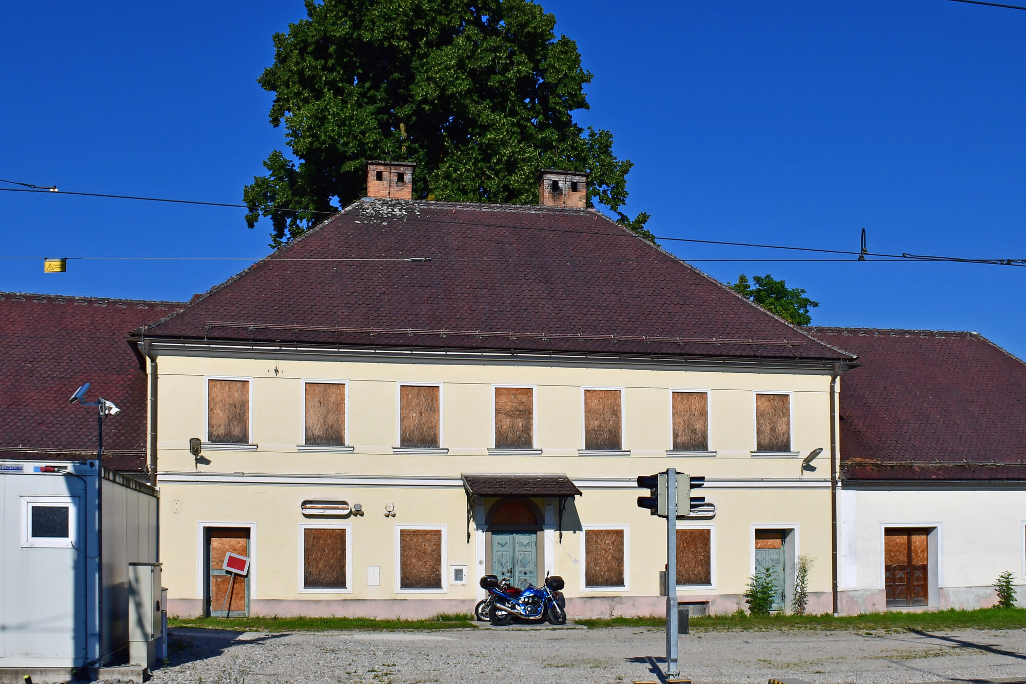 Gmunden, alter Bahnhof Engelhof