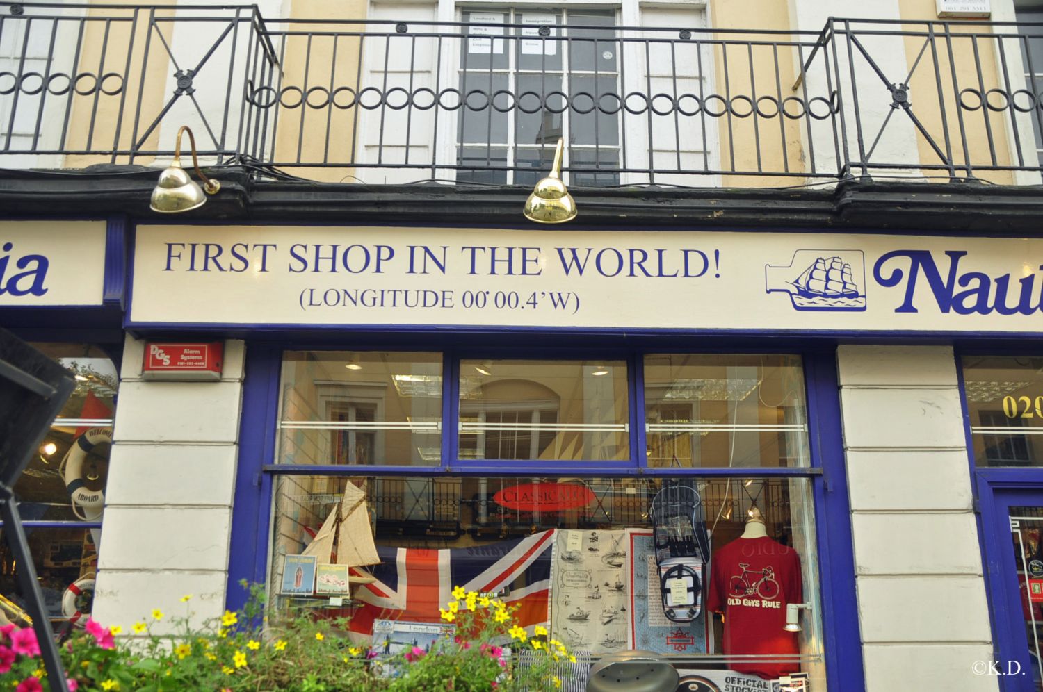 Greenwich-London: Erstes Geschäft im Westen !