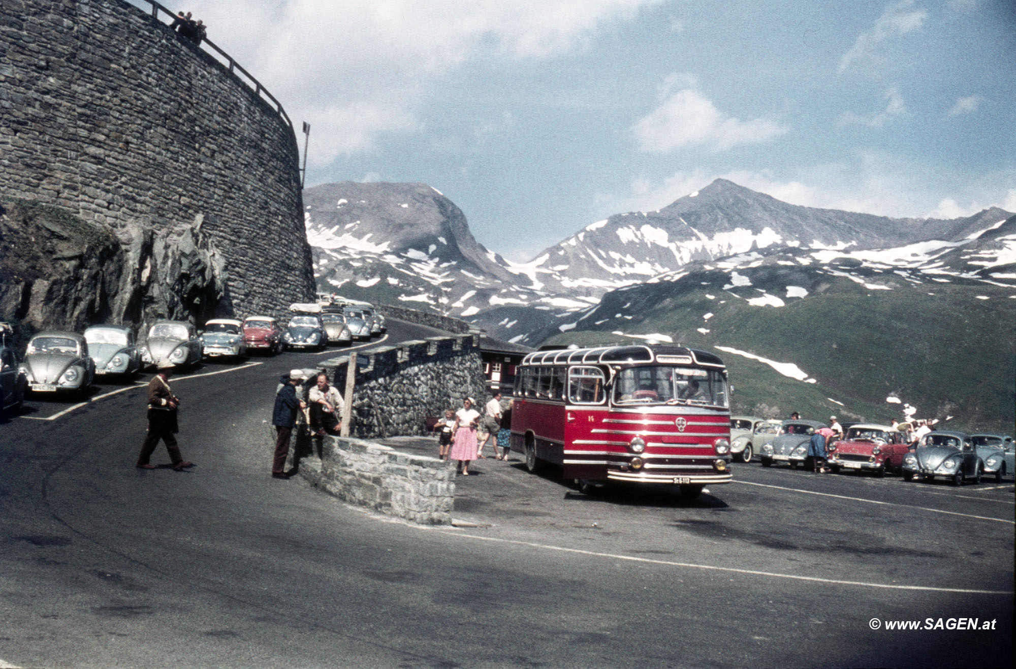 Großglockner-Hochalpenstraße Parkplatz Kaiser-Franz-Josefs-Höhe 1960er Jahre