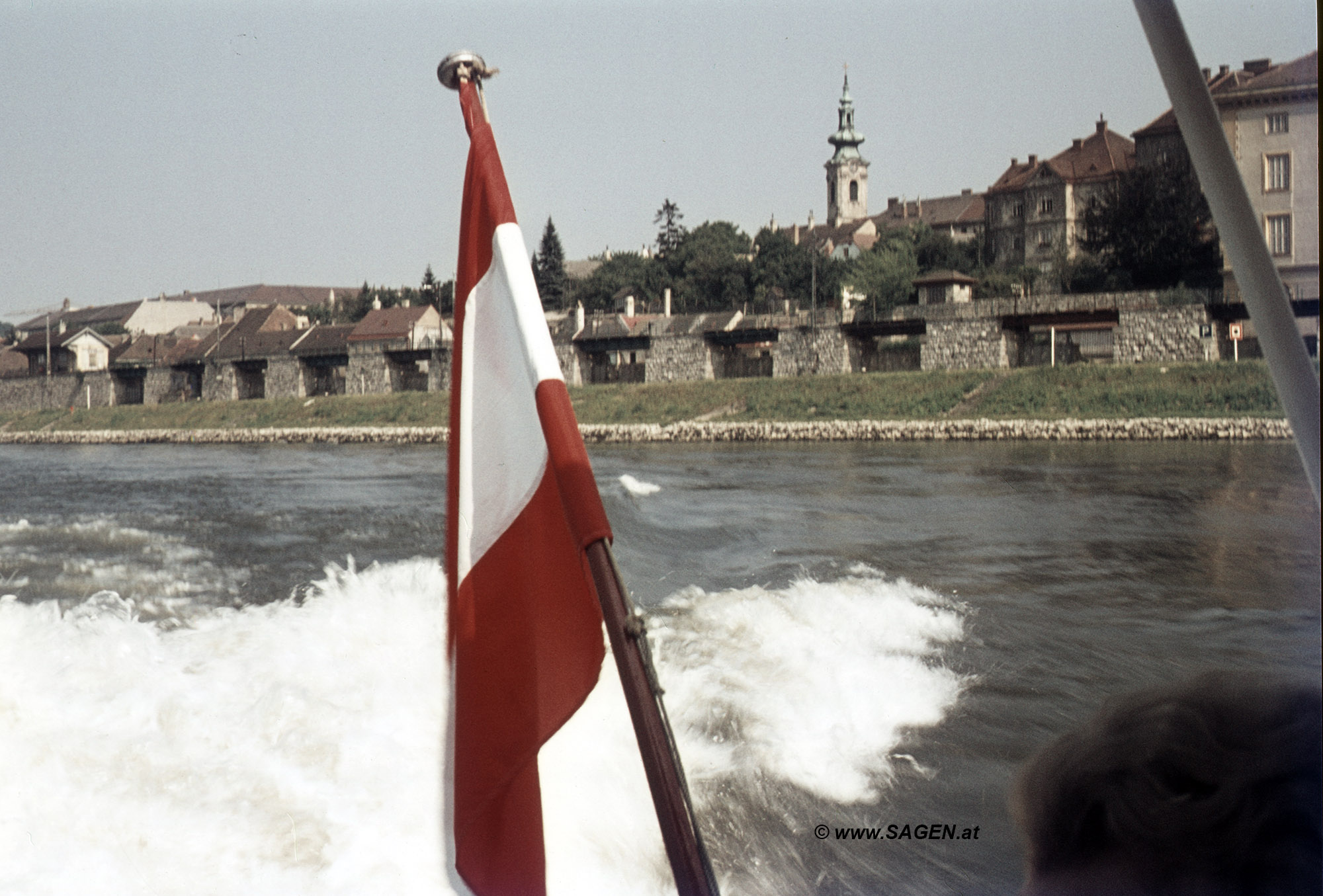 Hainburg Blick von der Donau 1971