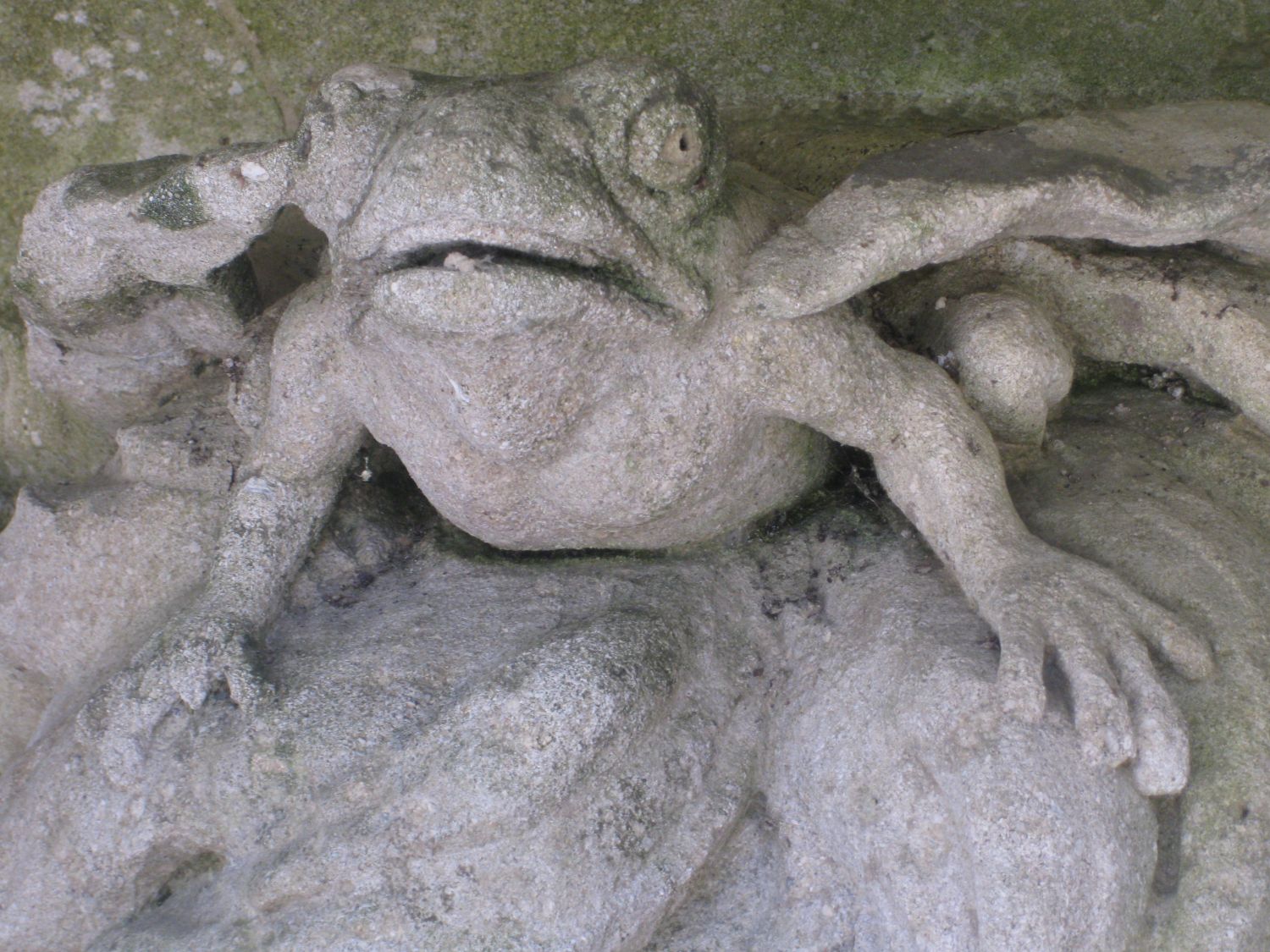 Hermesvilla, Detail Brunnen