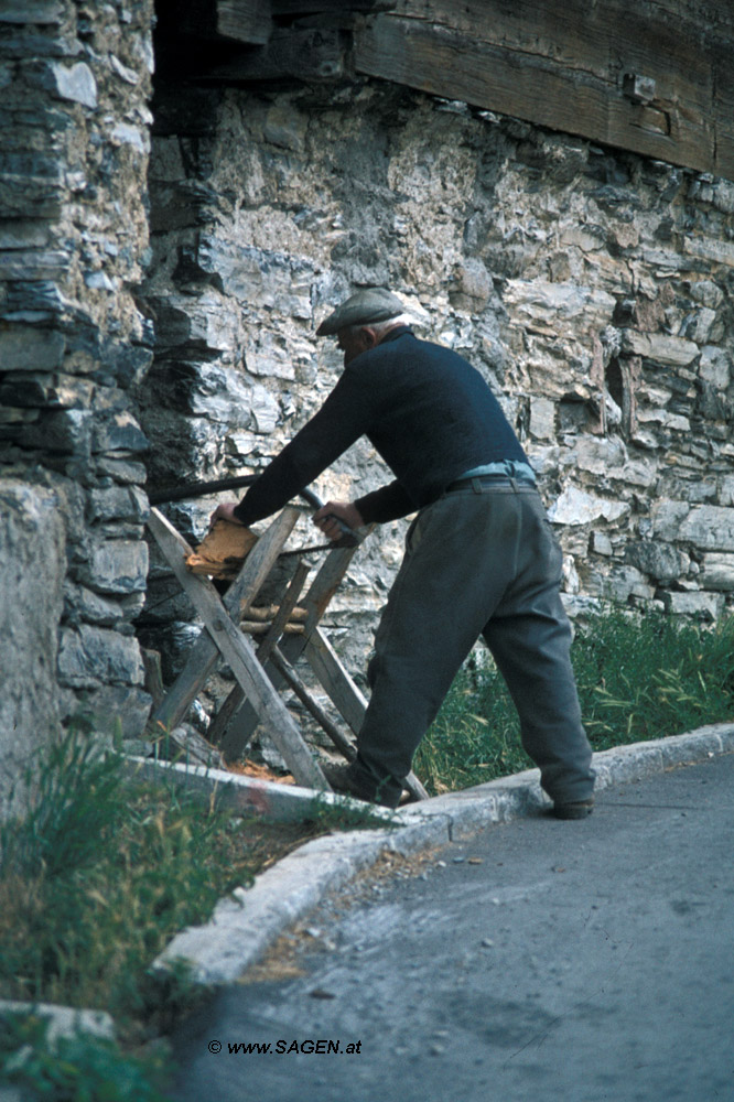 Holzarbeit, Schweiz