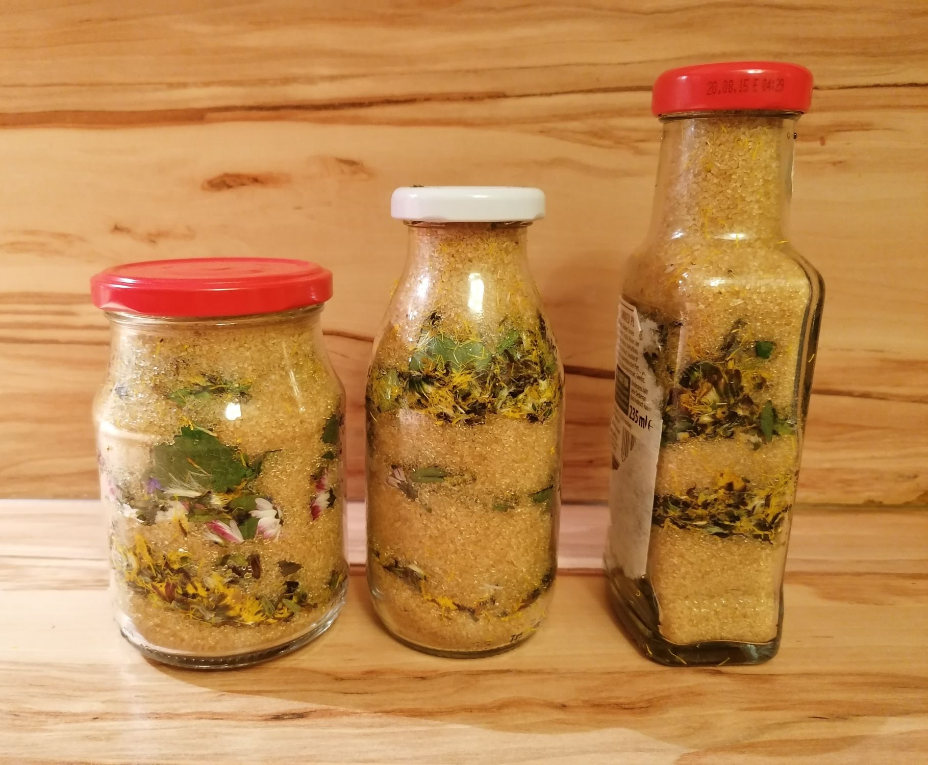 Husten-Sirup aus Huflattich, Lungenkraut und Gänseblümchen