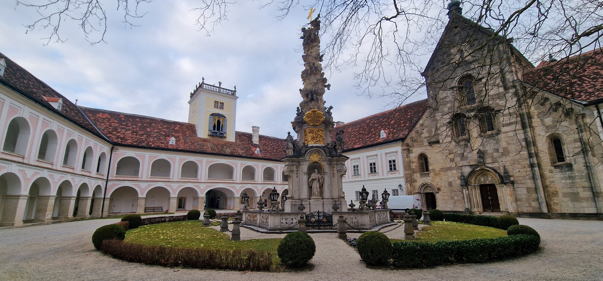 Innenhof im Stift Heiligenkreuz