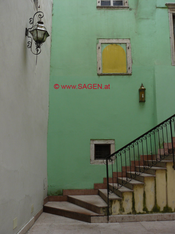 Innenhof, Trient (Italien)