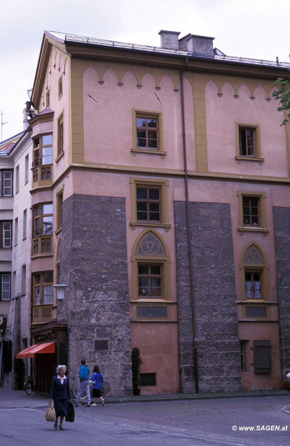 Innsbruck, Altstadt, Domplatz, im Jahr 1985