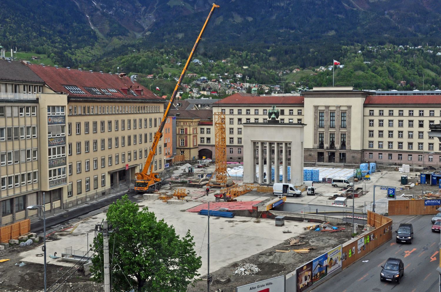 Innsbruck, Landhausplatz