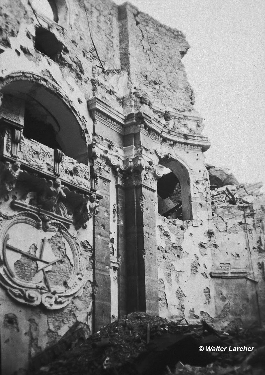 Jesuitenkirche Innsbruck 1943