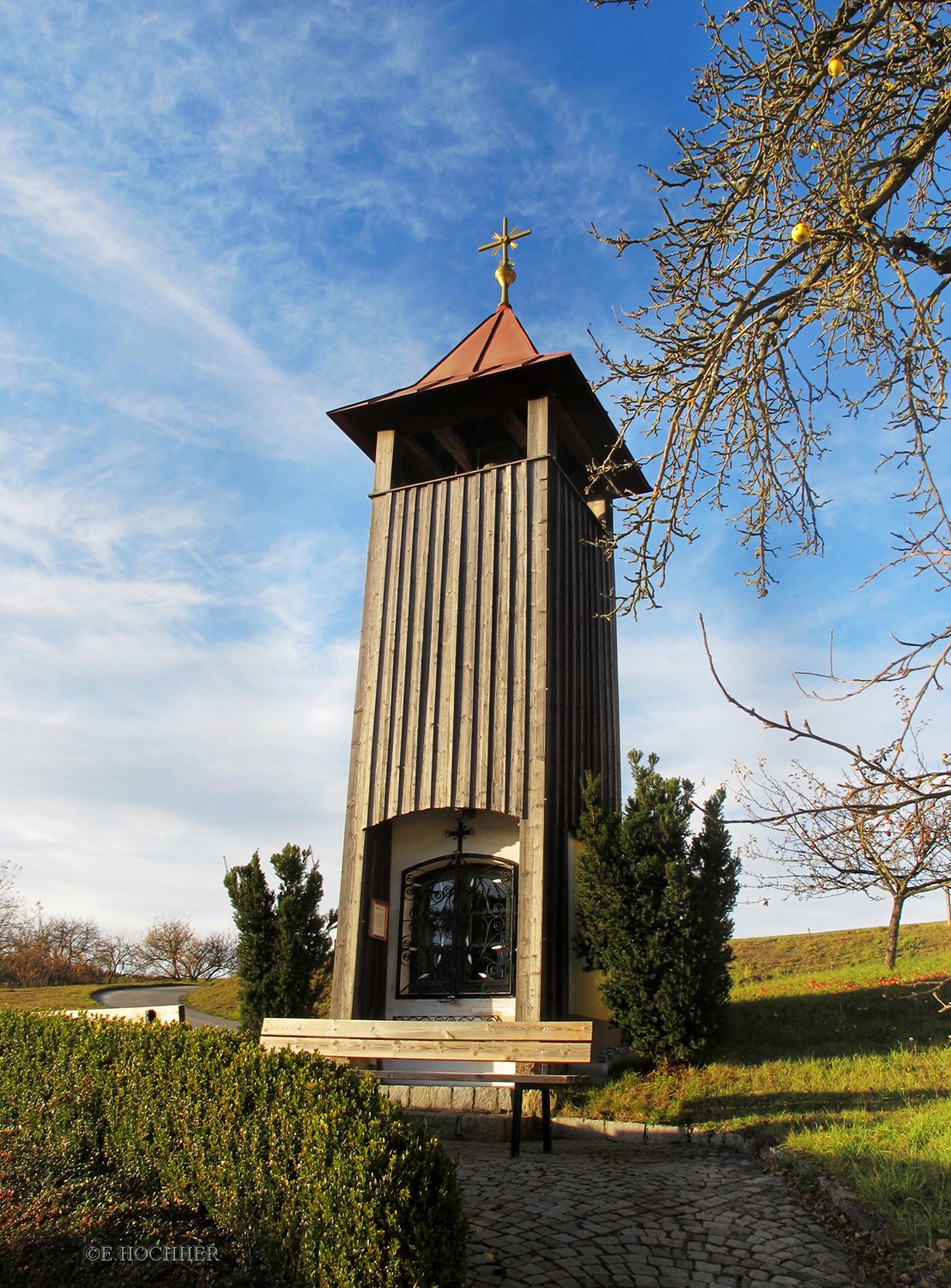 Kapellenbildstock mit Glockenturm