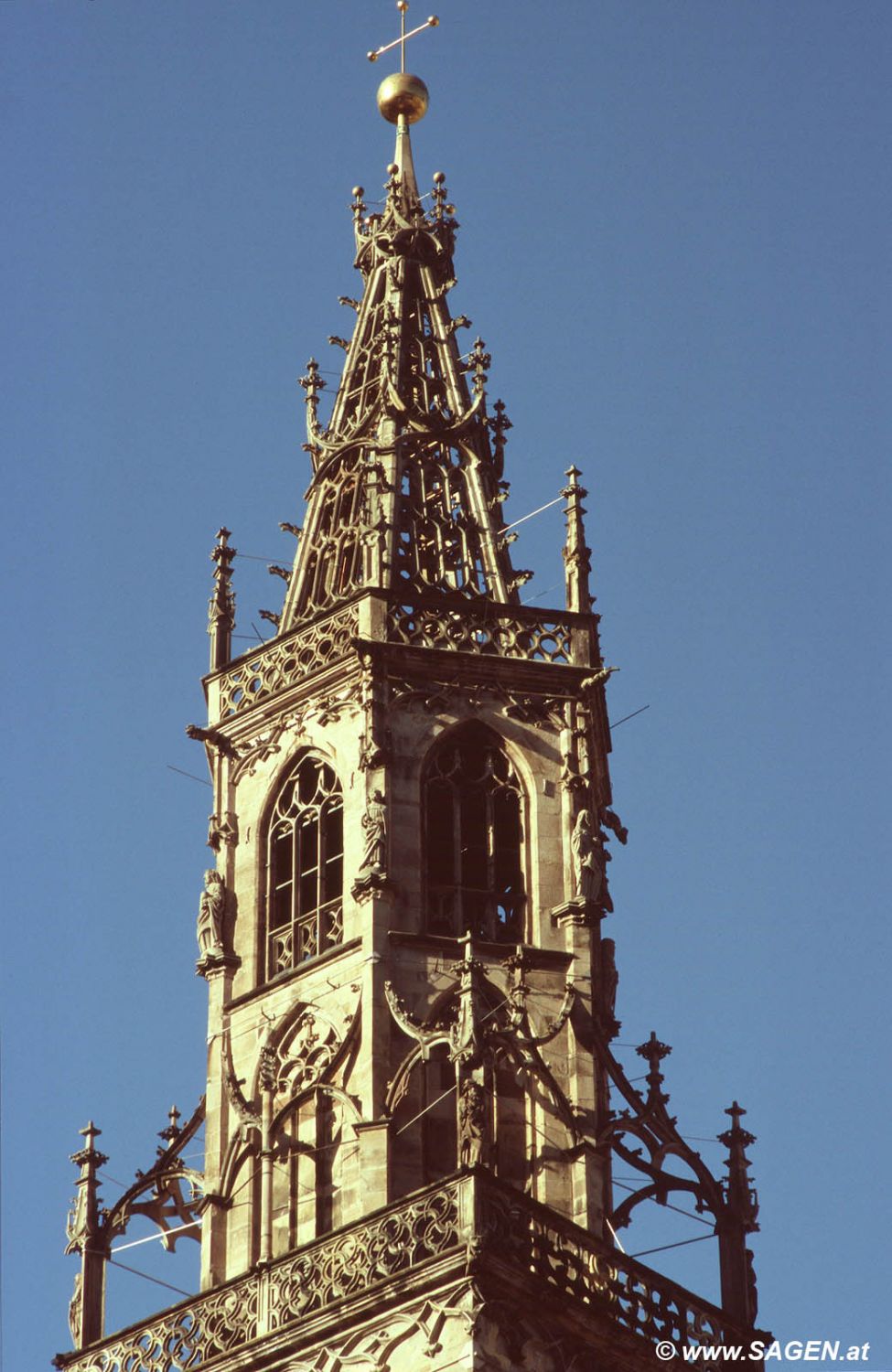 Kirchturmspitze Dom Bozen