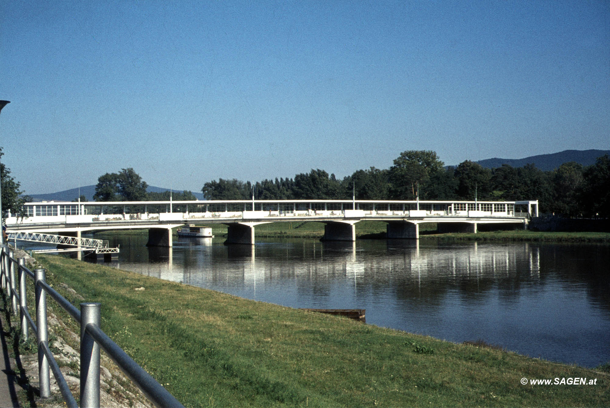 Kolonádový most (Kolonnadenbrücke) Piešťany, Slowakei
