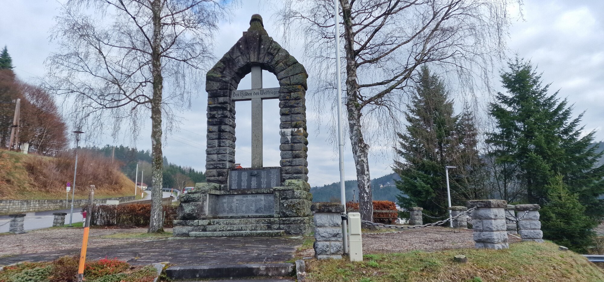 Kriegerdenkmal in Helfenberg