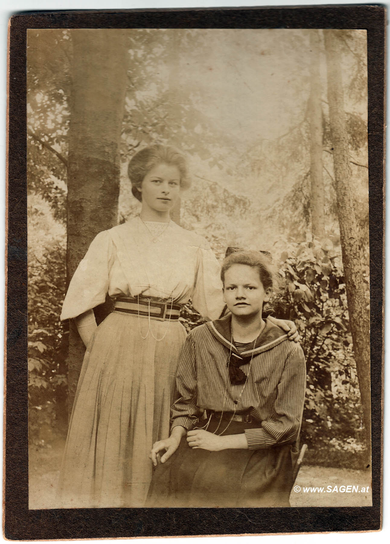 Lilli und Mitz, Juli 1909