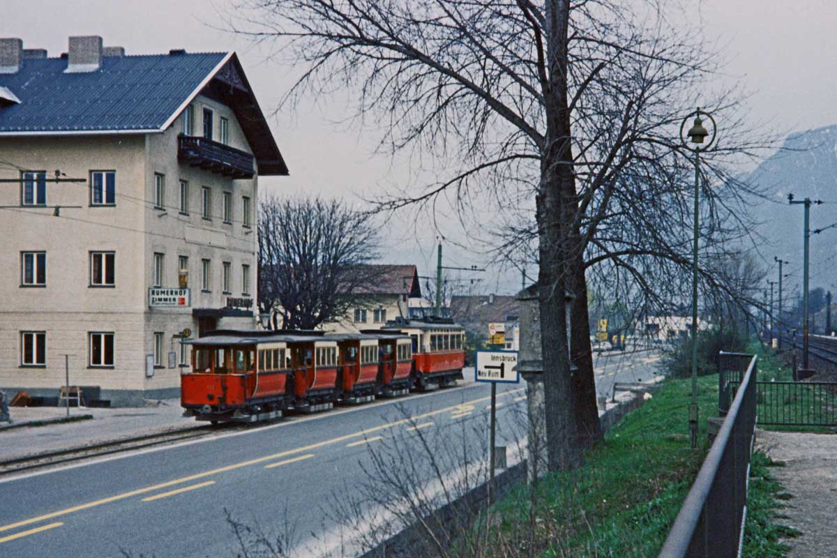 Lokalbahn Hall