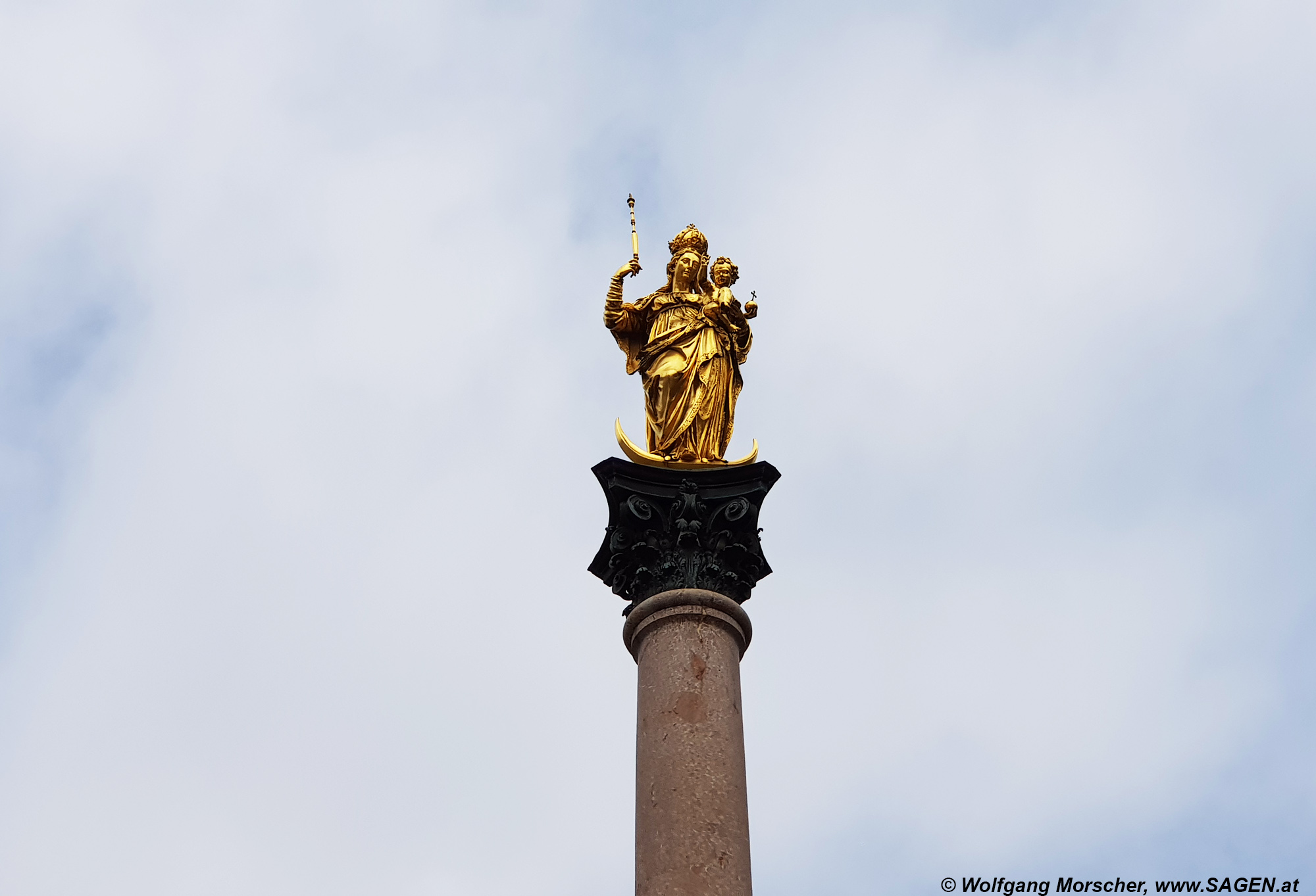 Maria auf der Mariensäule in München