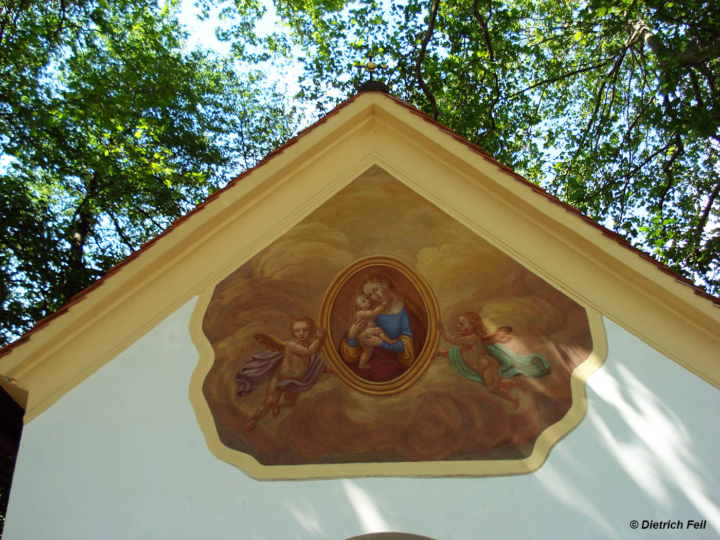 Maria-Hilf-Fresko auf der Mariahilf-Kapelle Arzl