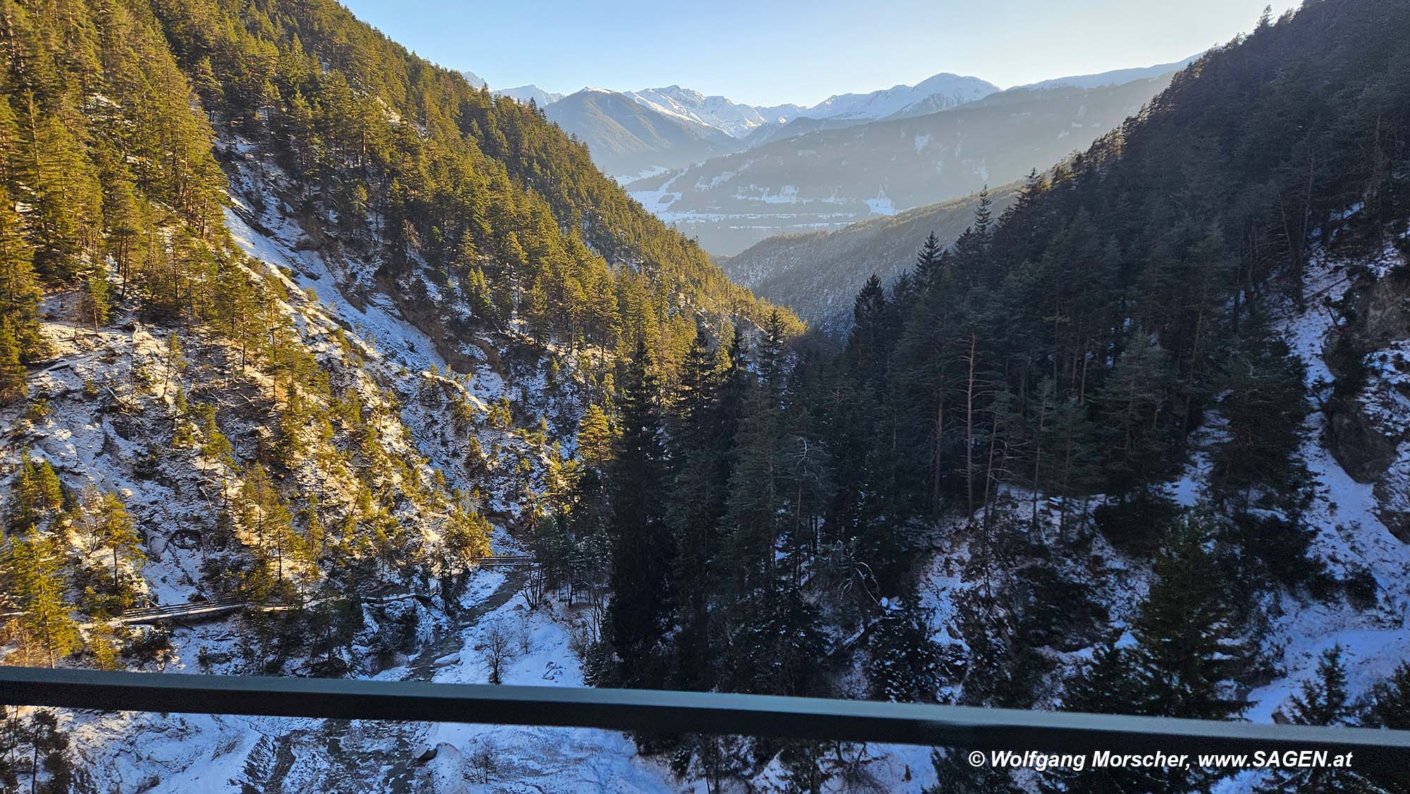 Mittenwaldbahn: Ausblick von der Schlossbachbrücke