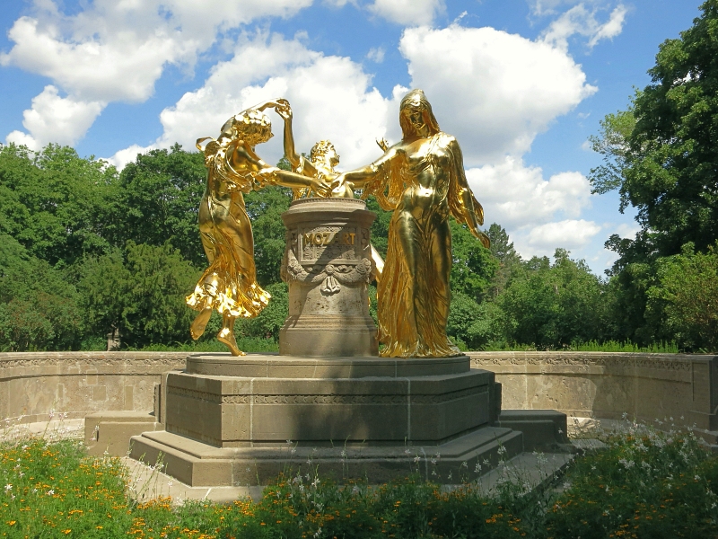 Mozartbrunnen in Dresden_1