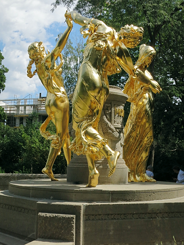 Mozartbrunnen in Dresden_2