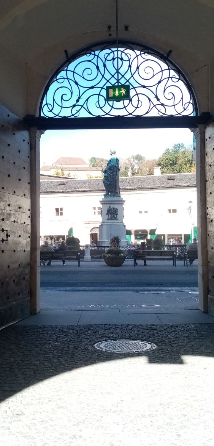 Mozartdenkmal Salzburg