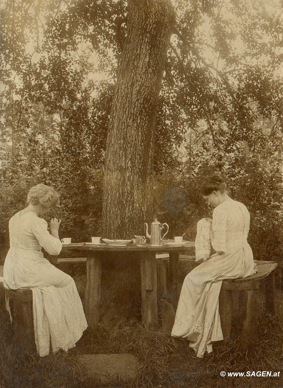 Nähen und Tee trinken