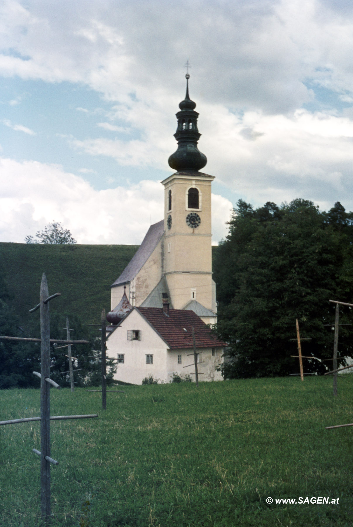 Pfarrkirche Fischlham im Jahr 1968