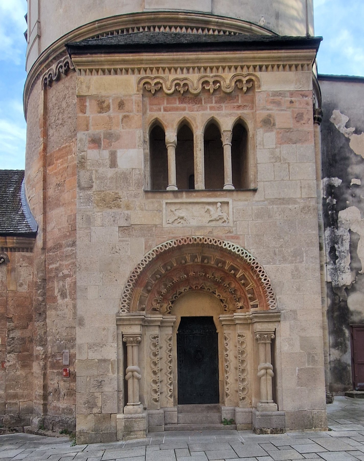 Portal des Karners, St.Othmar, Mödling